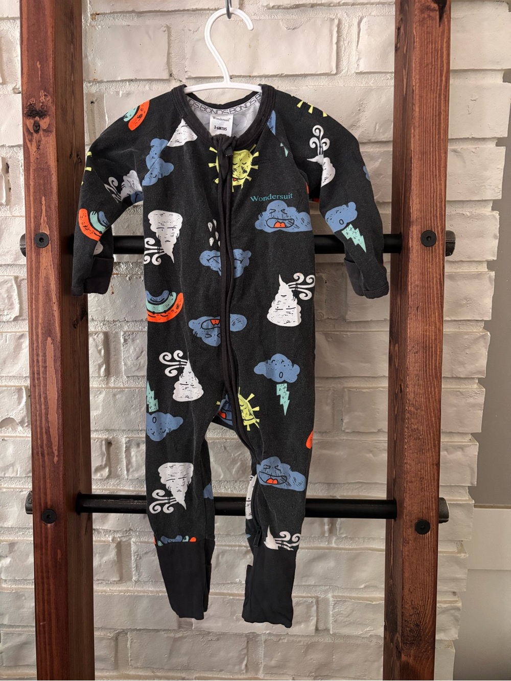 ✨3/$35✨ Bonds Wondersuit